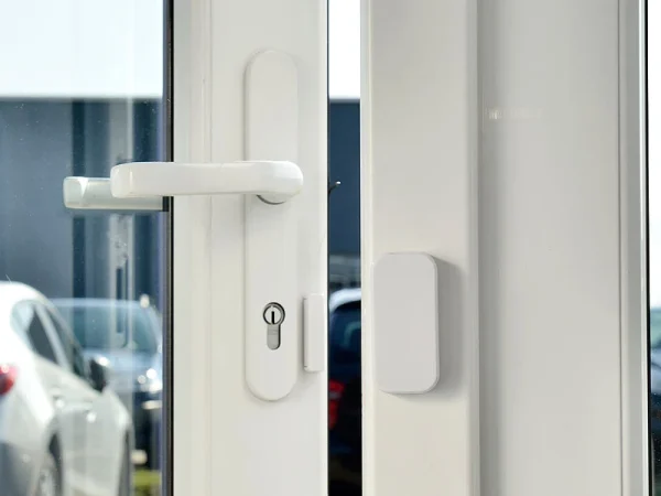 VisorTech Gateway:4-teiliges WLAN-Alarmsystem Für Funkgeräte, 3x Fenster-/Türsensor, App 8